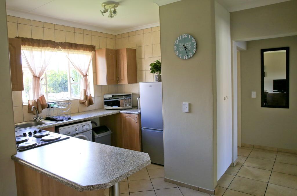 African Eagle Apartments Witfield Εξωτερικό φωτογραφία