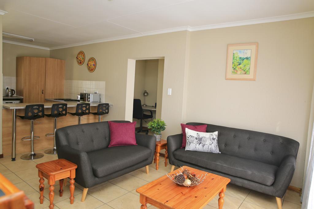African Eagle Apartments Witfield Εξωτερικό φωτογραφία
